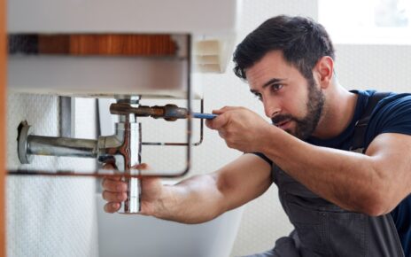 Right Plumber for Your Needs